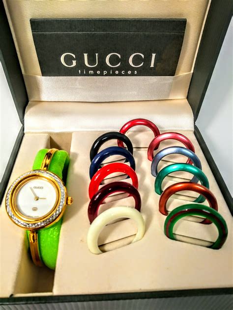 reloj gucci vintage intercambiable|gucci pearl face.